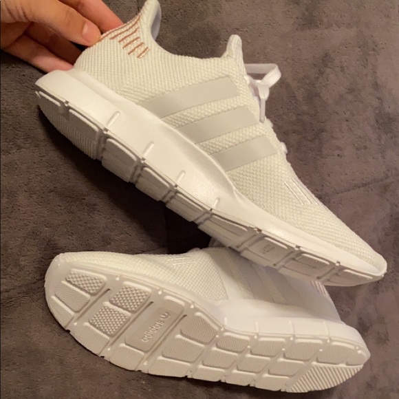 adidas Shoes - Adidas Swift Runs